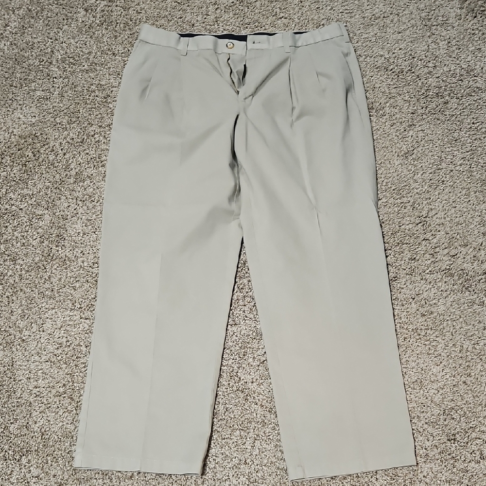 Croft & Barrow Men's Light Gray Dress Pants